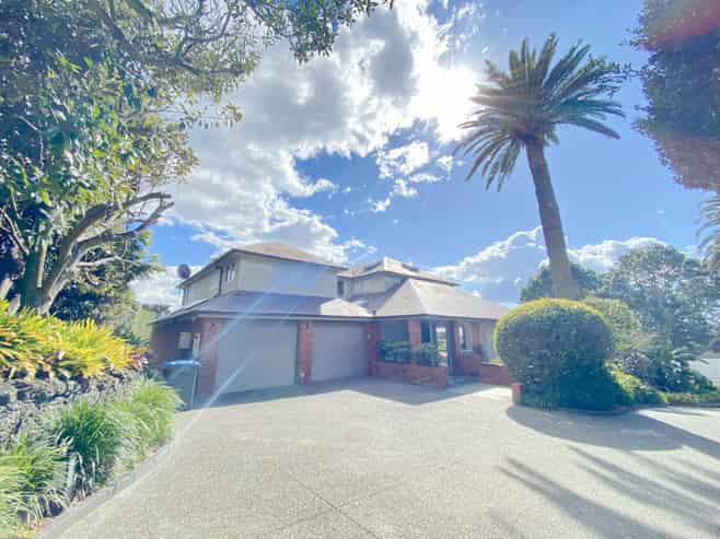 Auckland - Address withheld