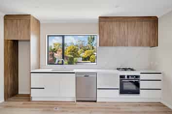 4/10 Michael Avenue, Dinsdale