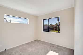 4/10 Michael Avenue, Dinsdale