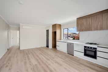 4/10 Michael Avenue, Dinsdale