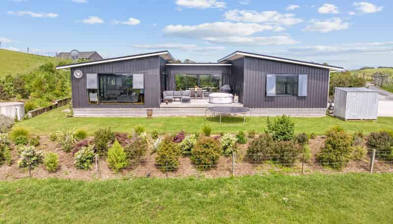 168a Miller Way, Mahurangi East