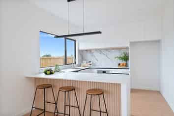 44 Taipahitini Road , Karaka