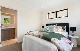 35 Taipahitini Road , Karaka