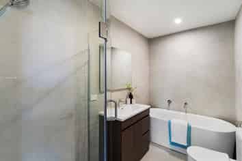 35 Taipahitini Road , Karaka