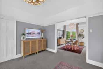 2 Celia Street, Redcliffs