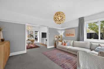 2 Celia Street, Redcliffs