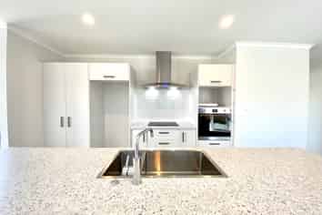 20 Silver Fern Lane, Papamoa