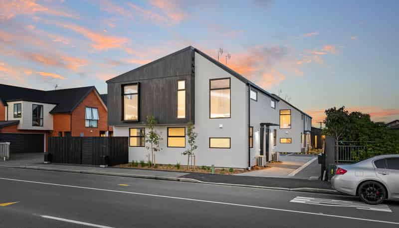 3/172 Colombo Street, Sydenham