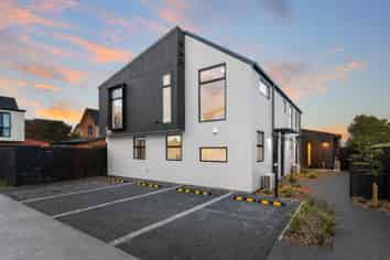 3/172 Colombo Street, Sydenham
