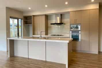 22 Salford Crescent, Flat Bush