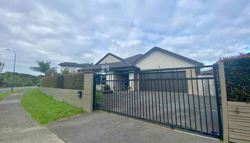 22 Salford Crescent, Flat Bush