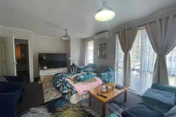 10A Christmas Road, Manurewa