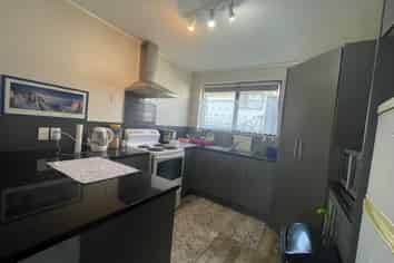10A Christmas Road, Manurewa