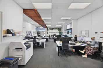 High Profile Showroom & Workshop | 595 m2