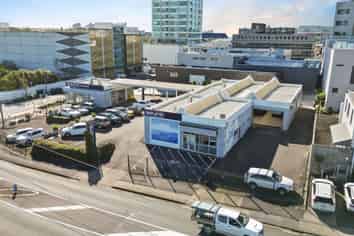 High Profile Showroom & Workshop | 595 m2