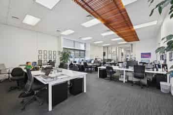 High Profile Showroom & Workshop | 595 m2