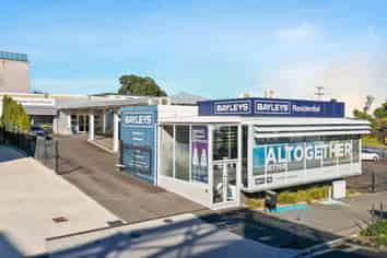 High Profile Showroom & Workshop | 595 m2