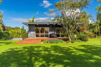 334 Cove Road, Waipu