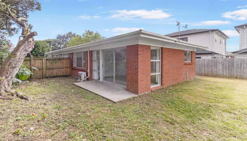 2/192 Buckland Road, Mangere