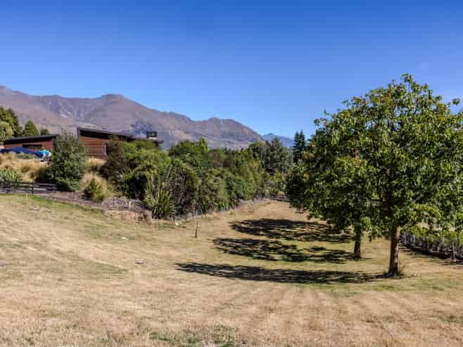 22 Ballantyne Road, Wanaka