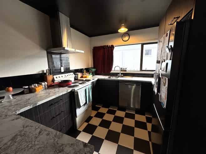 203 Amy Street, Thames