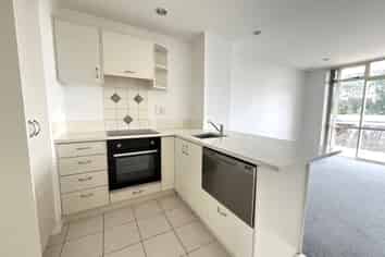 A6/20 Ian Marwick Place, Birkenhead