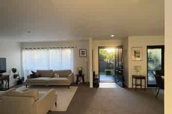 2/22 Bay Road, Saint Heliers