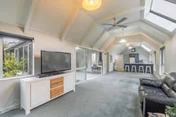 83 Marama Avenue North, Otatara