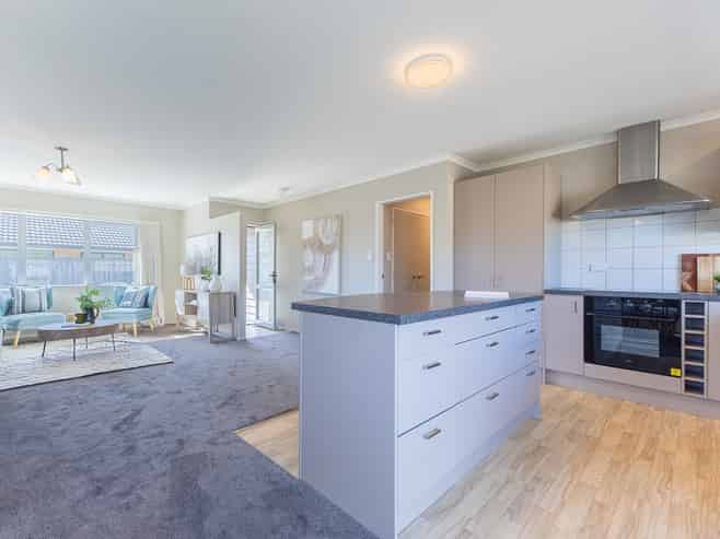 18B Georgia Grove, Paraparaumu