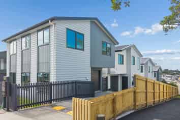 Lot 2/43 Bruce Road, Glenfield