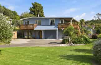 49 Ngakoti Street, Urenui