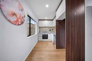 10b Kent Road, Manurewa