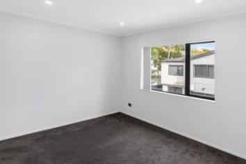10b Kent Road, Manurewa