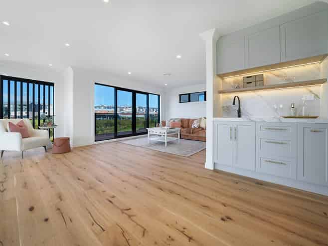 12 Streamview Way, Long Bay