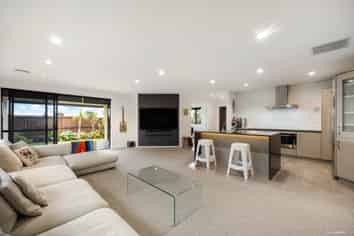 2 Overend Court, Pukekohe