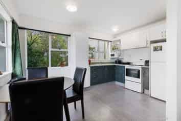 27 Rhine Street, Island Bay