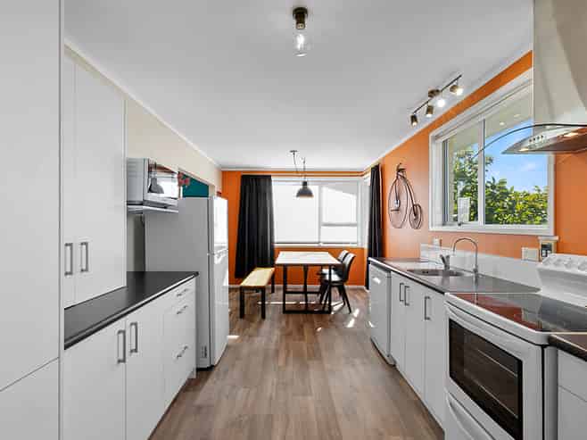 4 Kelvin Place, Westown