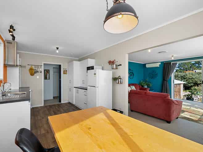 4 Kelvin Place, Westown