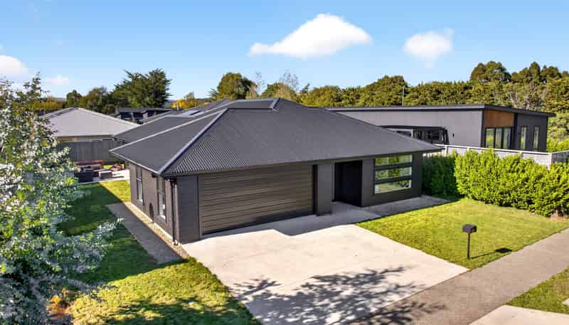 57 Burgundy Drive, Martinborough