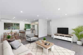 34C Colonial Road, Birkenhead