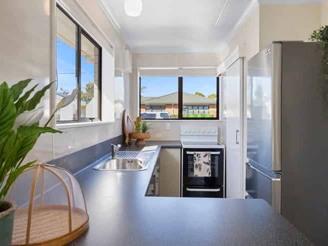 19a Karamu Street, Strandon