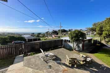 34 Theodore Street, Bluff