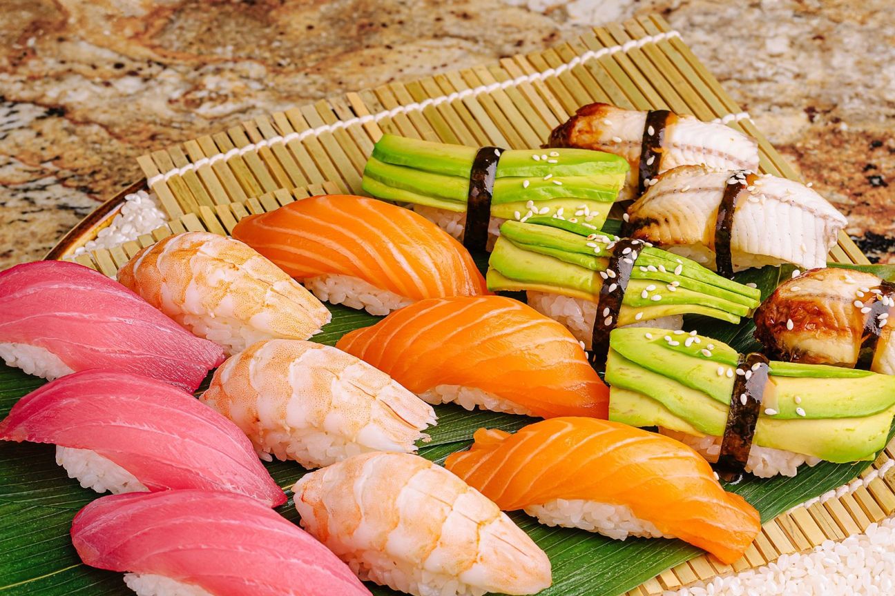 Modern Sushi in Busy Commercial Precinct - Vista 2