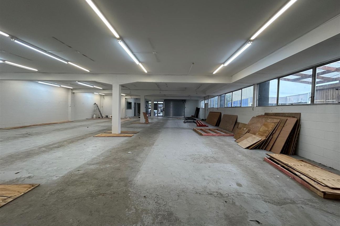 Savills | Trade-Retail Site - Widok 2