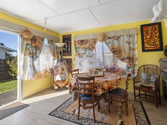 6 Milne Street, Sanson