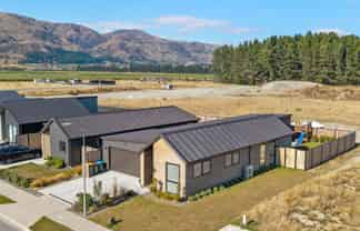 97 Burdon Loop, Lake Hawea