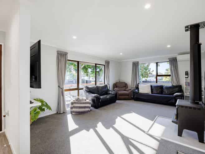 3 Ryan Crescent, Greenmeadows