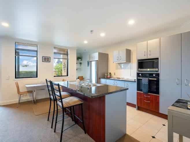 1H/9 Bute Road, Browns Bay