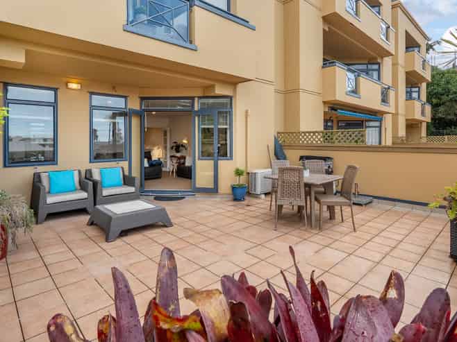 1H/9 Bute Road, Browns Bay