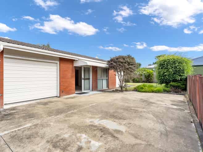 12C Armstrong Avenue, Woodhill
